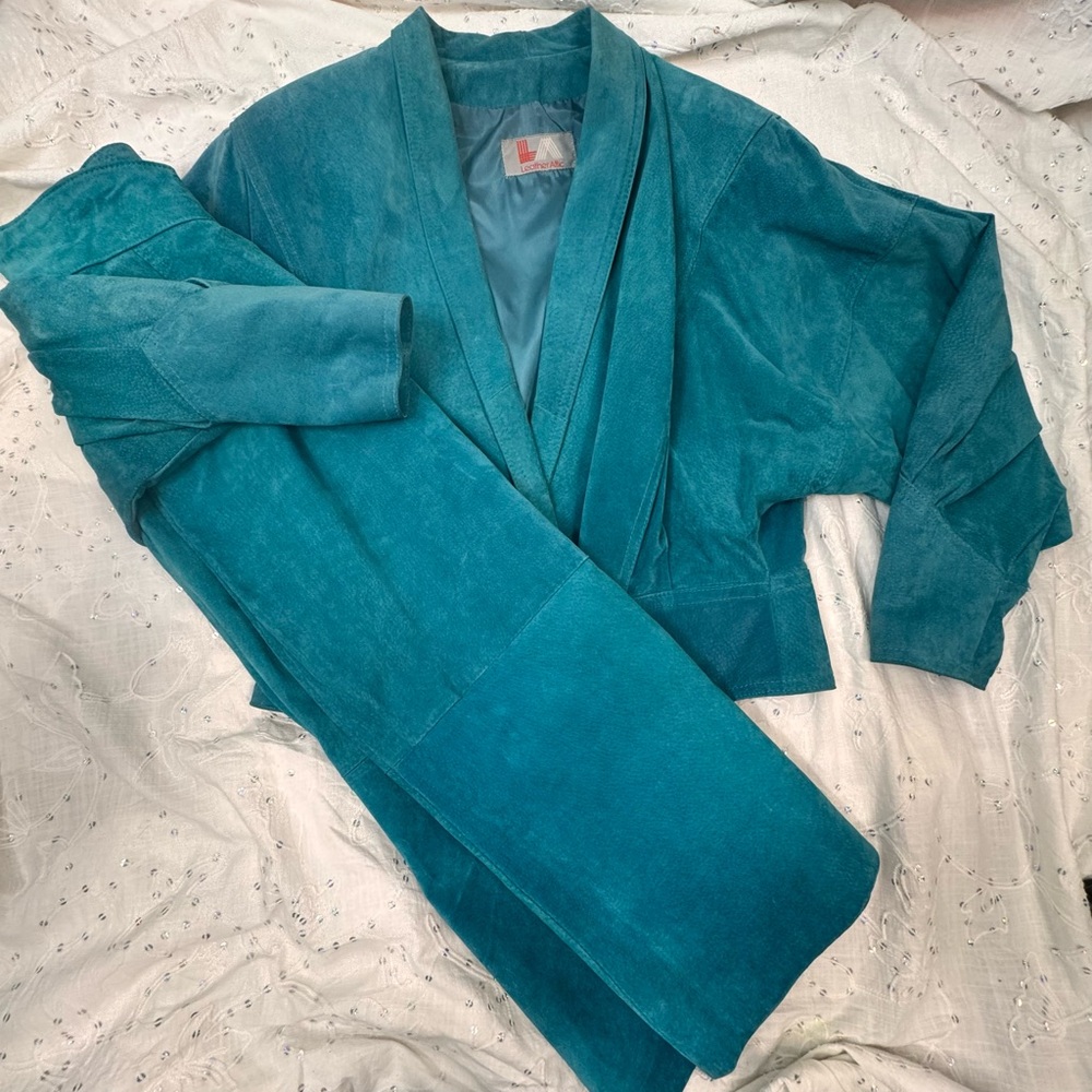 Vintage 1970s Leather Attic Turquoise Suede 2-Piece Set Jacket & Pencil Skirt